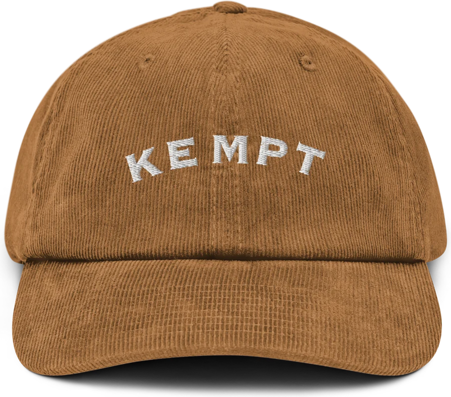 Kempt hat in Camel